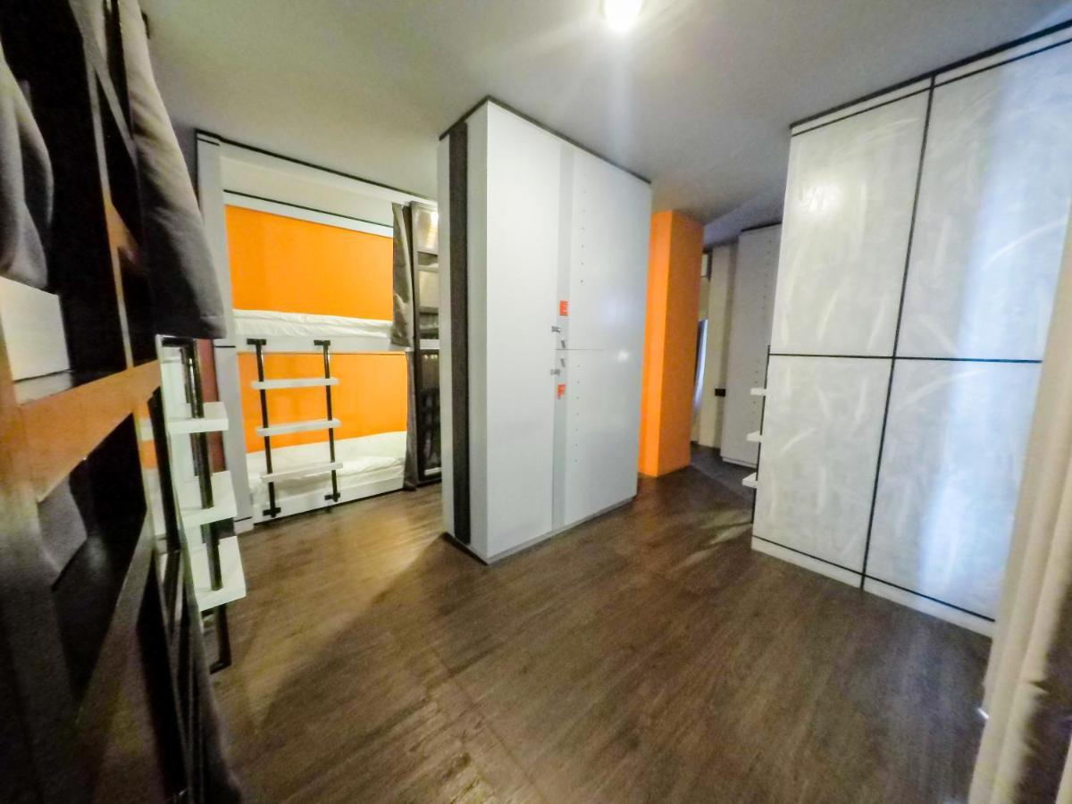 Abraham Manila - Located In Central Makati (Adults Only) Makati City Luaran gambar