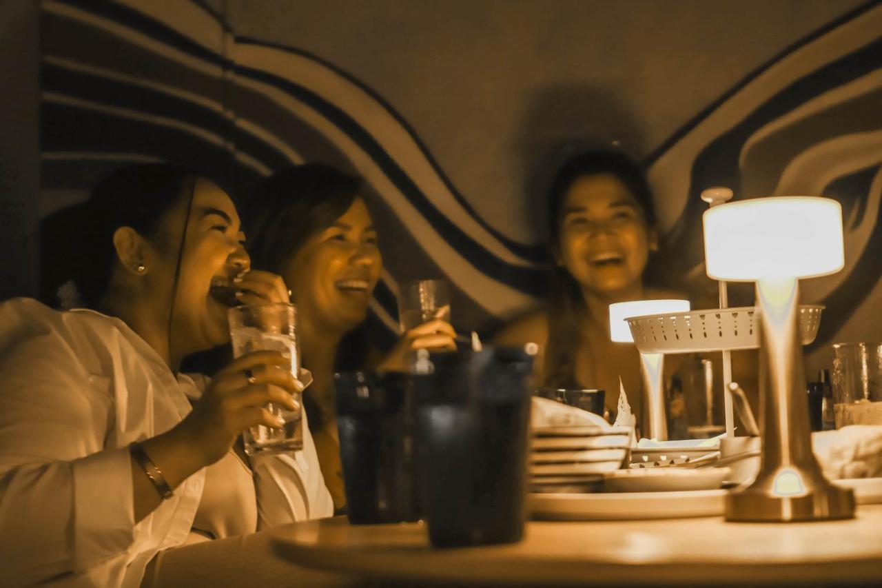 Abraham Manila - Located In Central Makati (Adults Only) Makati City Luaran gambar